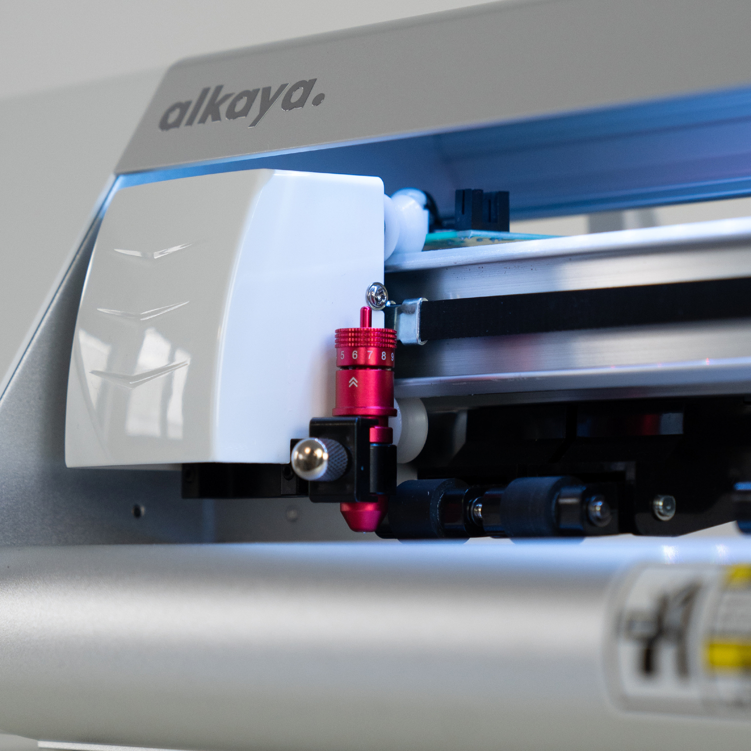 alkaya. | A Shield | Flex Form | Intelligent Film Cutting Machine 16"