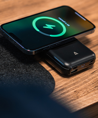 Kat-Powerbanks-335x400